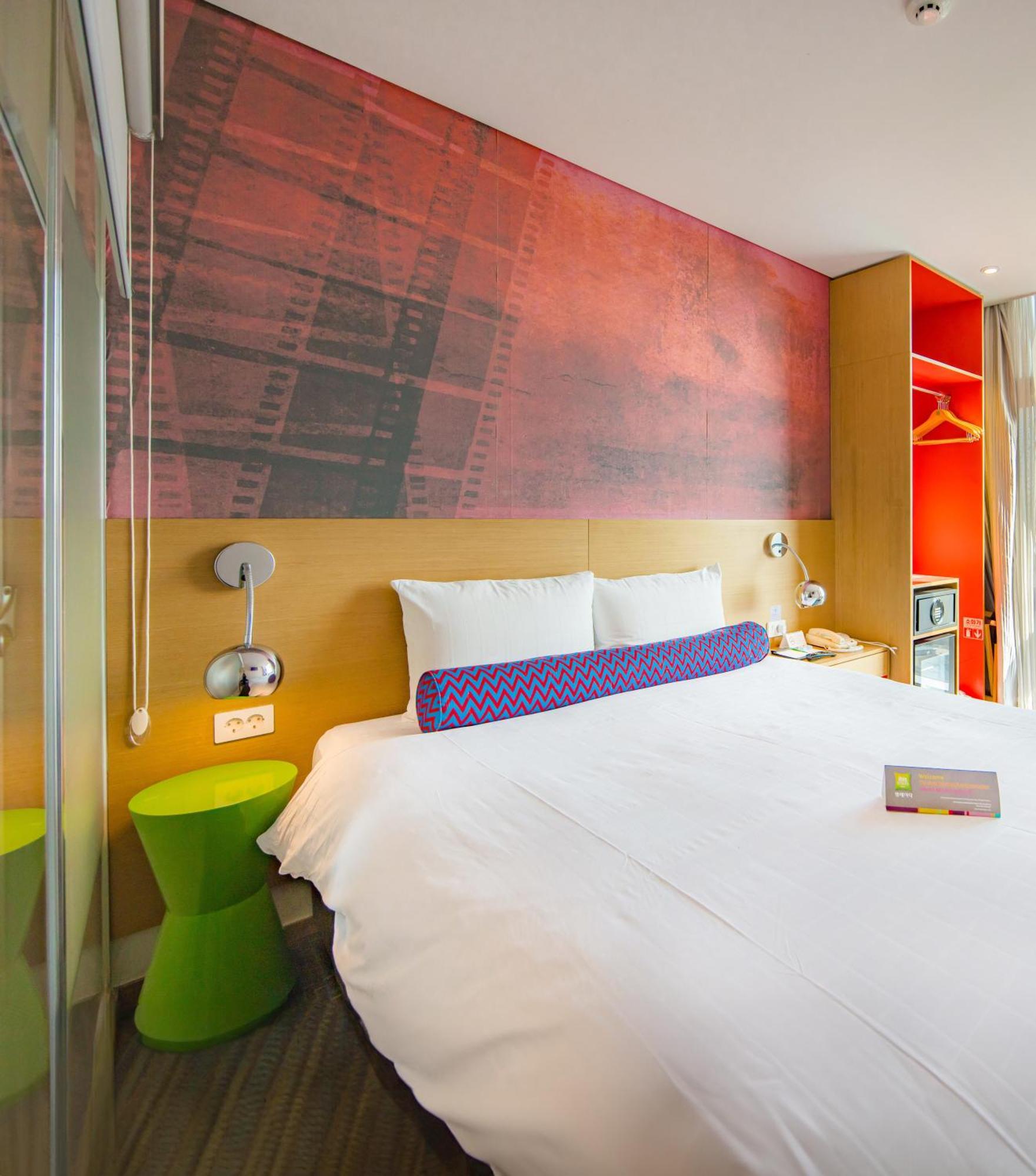 Ibis Styles Ambassador Seoul Myeong-Dong Hotell Exteriör bild