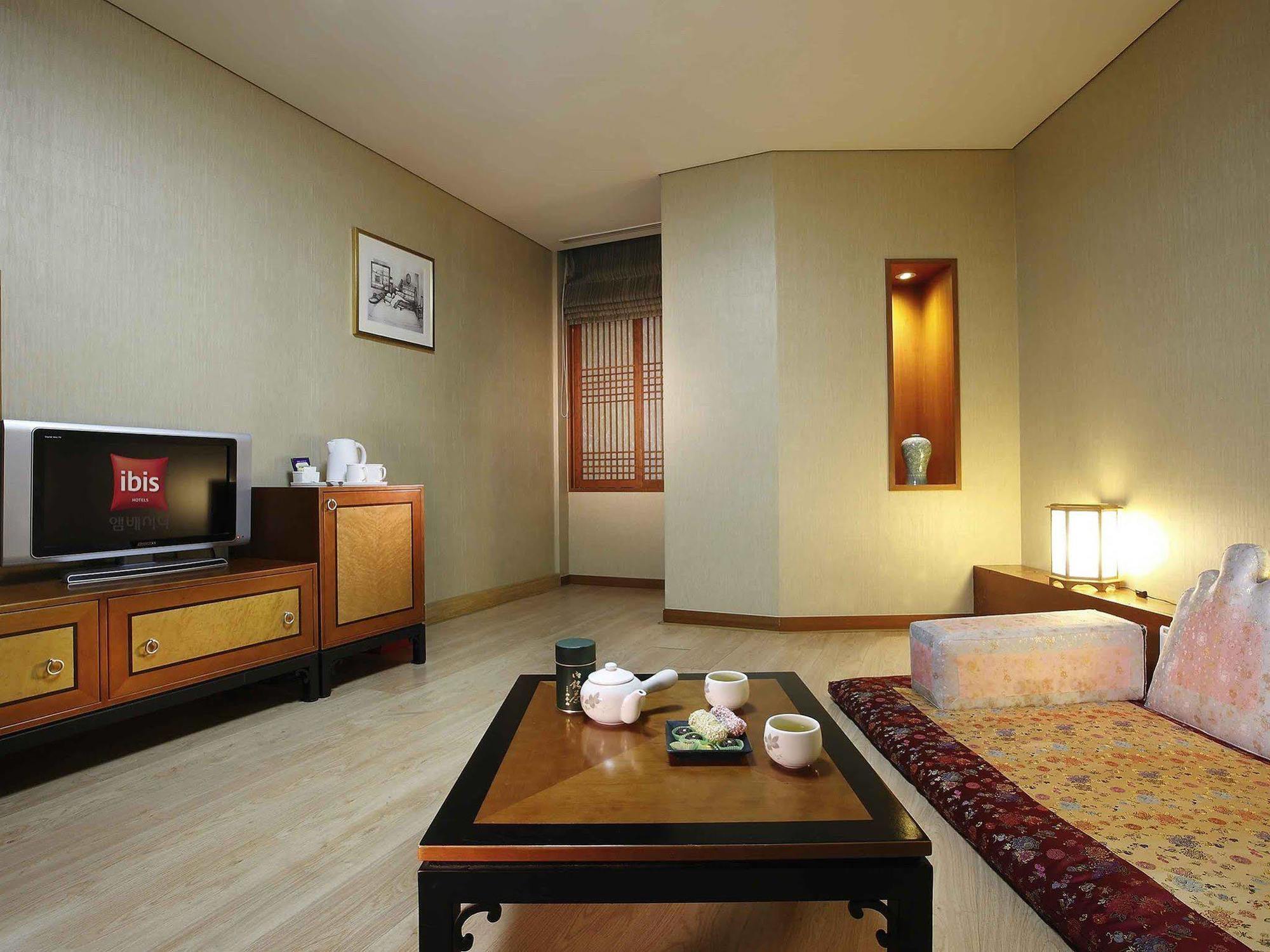 Ibis Styles Ambassador Seoul Myeong-Dong Hotell Exteriör bild